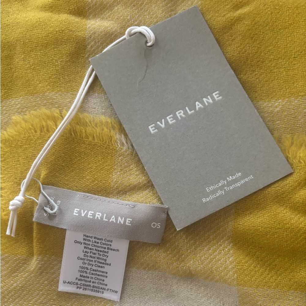 EVERLANE cashmere scarf